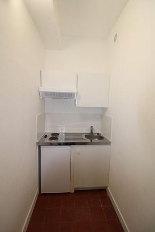 Location Appartement 2 pièces 33m² NANTES 44000 - Photo 3