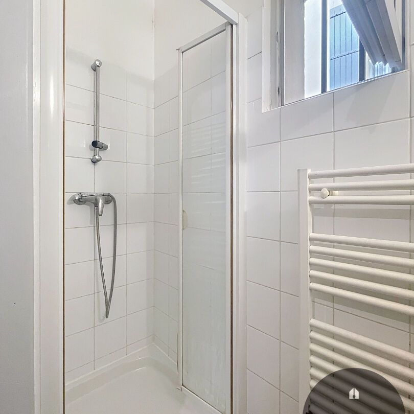 A LOUER AVIGNON INTRAMUROS ( 84000 ) : un appartement de 2 pièces - non meublé - en RDC., - Photo 1