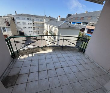 BOURGES - Quartier Marronniers -T4 avec terrasse, balcon, garage, p... - Photo 4