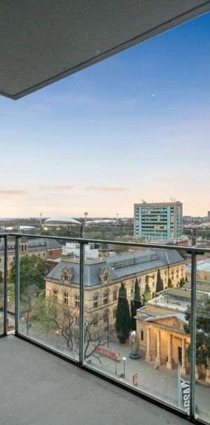 Modern 3-Bedroom Apartment at the prime location in Adelaide - Photo 1
