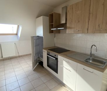 Location Appartement 2 pièces 46m² LE CREUSOT 71200 - Photo 5