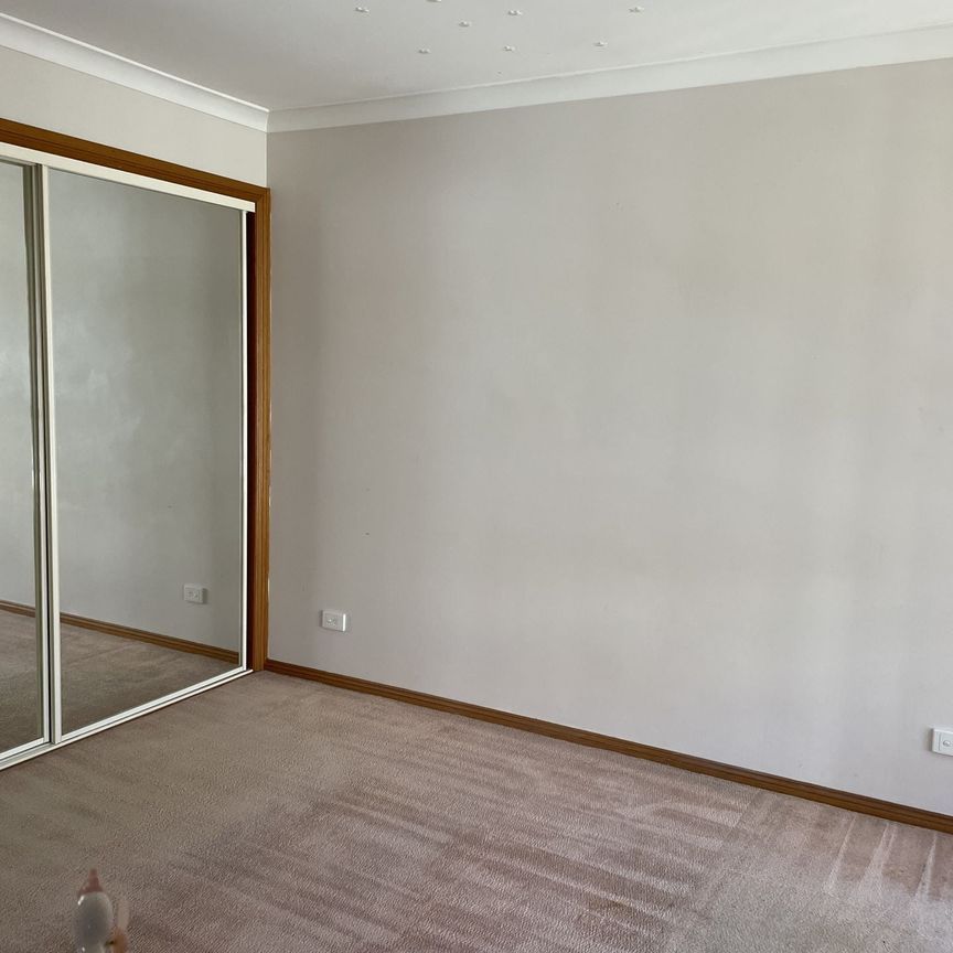 Prime Location! Easy-Care 2-Bedroom Unit - Photo 1