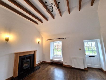 4 bedroom cottage to rent - Photo 2