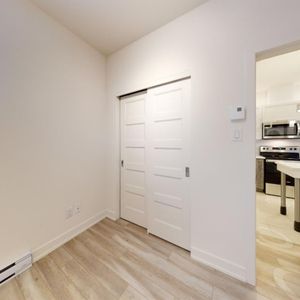 8 Rue Marjorie-D.-Shackleton (Hull) Grand Logement Tout Inclus Près D'Ottawa - Photo 2