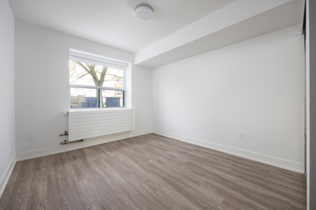 70 Parkwoods Village Drive - Photo 2