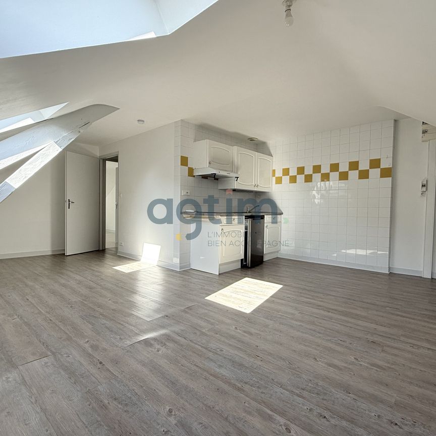 Location Appartement 2 pièces 38m² LA ROCHE SUR YON 85000 - Photo 1