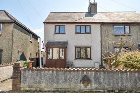 4 bedroom end of terrace house to rent - Photo 3