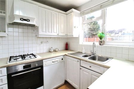 Penn Close, Greenford, UB6 9NS - Photo 5