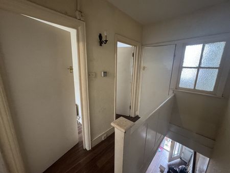 3 Bed Terraced House, Hythe Road, CR7 - Photo 5