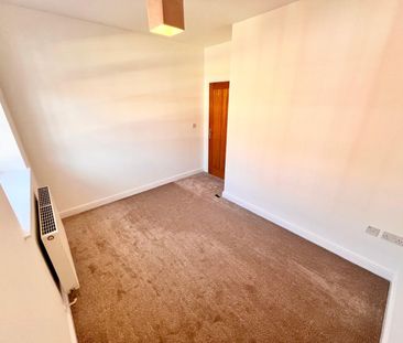 3 bedroom apartment to rent - Photo 1