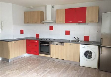 APPARTEMENT RENOVE NIORT - 3 pièce(s) - - Photo 2