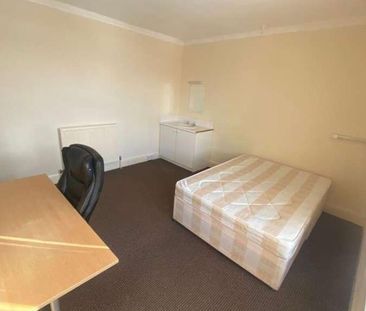 Lucas Street, Woodhouse, Leeds, LS6 - Photo 4