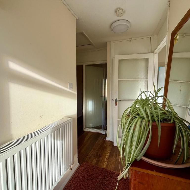 3 bedroom bungalow to rent - Photo 1