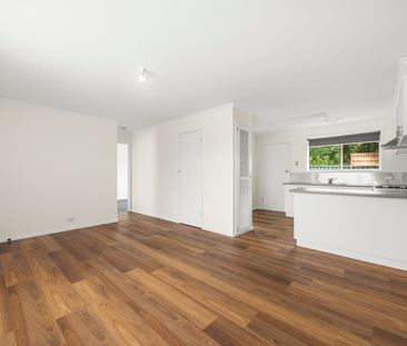 Renovated Two Bedroom Unit in Ballarat North - Photo 5