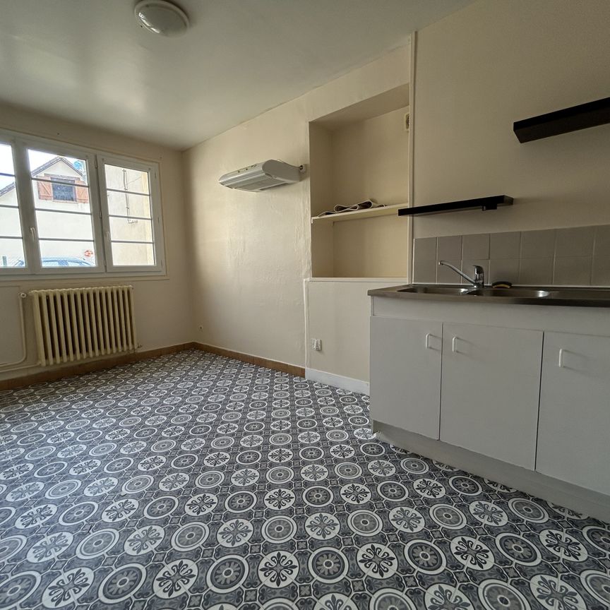 Location Appartement 2 pièces 38m² FOUCARMONT 76340 - Photo 1
