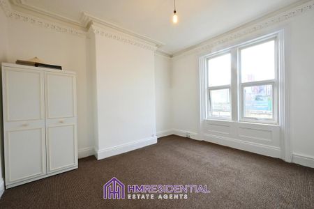 3 bedroom flat to rent - Photo 5