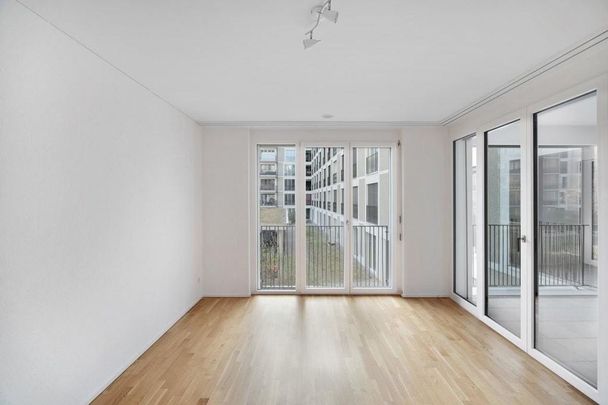 Living and residing in a centrally located urban district - Photo 1