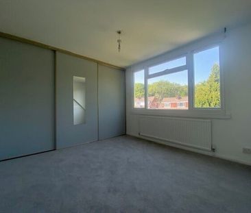 Grafton Close, Penylan, CARDIFF - Photo 5