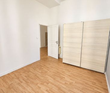 Location Appartement 3 pièces 85m² - Photo 3