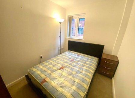 2 bedroom flat to rent - Photo 2