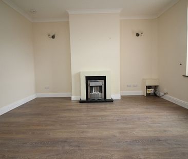 2 Bedroom Terraced House - Photo 4