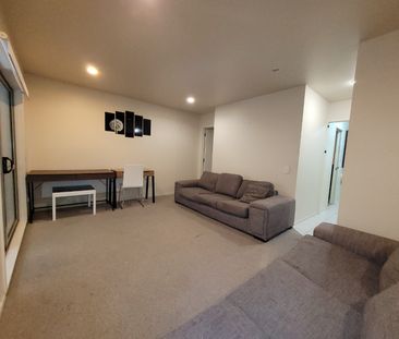 Upstairs 1 Bedroom Unit in Providence - Photo 1