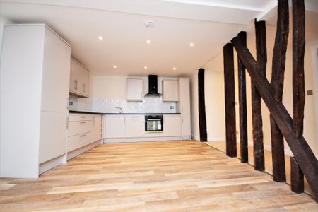 High Street, CB10, Saffron Walden - Photo 4