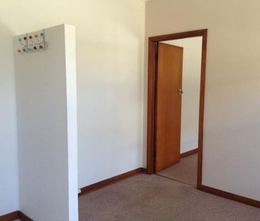 ONE BEDROOM UNIT - AIR CONDITIONED - Photo 2