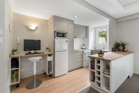 A Superb Opportunity For Inner-city Living - Photo 2