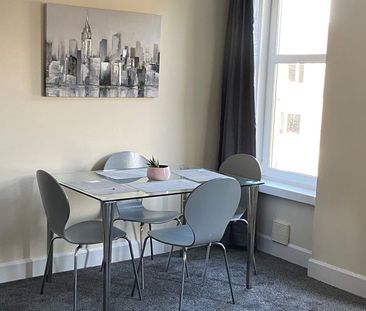 2 Bed Flat, Craighouse Park, EH10 - Photo 4
