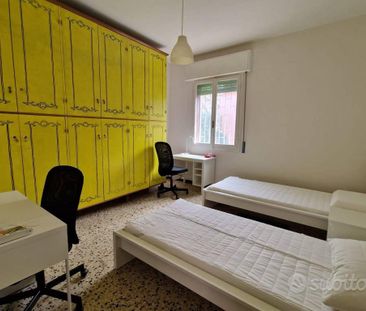 Stanza in appartamento di 90 m² a Bologna - Photo 1