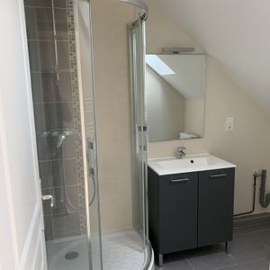 Location Appartement 2 pièces 25m² ORLEANS 45000 - Photo 2