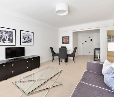 2 bed apartment to rent in FULHAM ROAD, London, SW3 - Photo 1