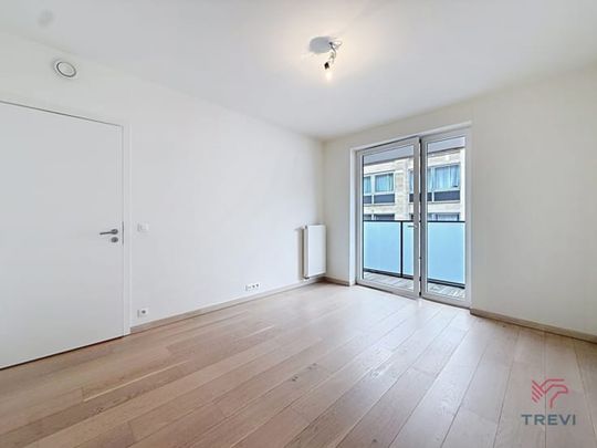 Appartement te huur - Photo 1
