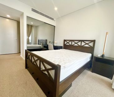 [Fully Furnished] North Facing, Beautiful ChiC Three Bedroom Apartm... - Photo 4