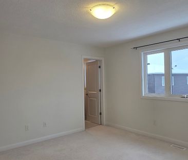 For Lease - 92 Natare Place, Kanata, Ontario - Photo 6