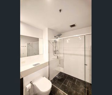 1 Bedroom + Study ( Can be used as second bedroom ) - Photo 6