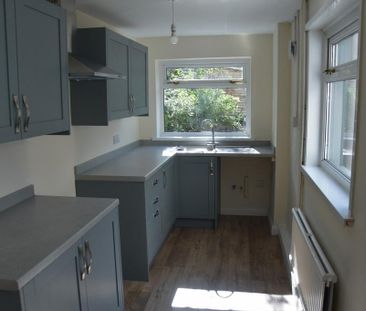 3 bedroom terraced house to rent - Photo 1