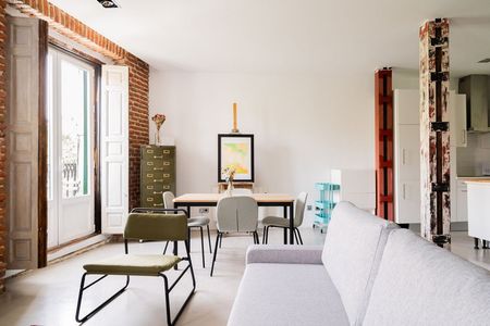 Plaza de Tirso de Molina - Photo 2