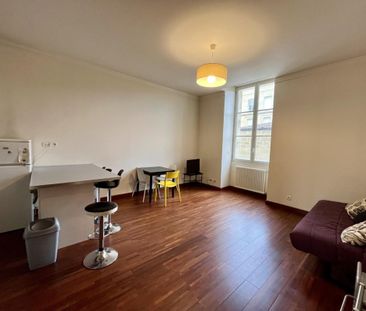 Location Appartement 4 pièces Meublé 49m² BORDEAUX 33000 - Photo 1