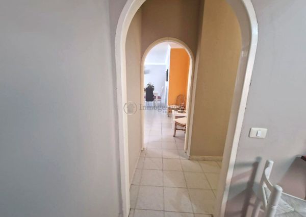 Se alquila en Los Olivos apartamento de 4 dormitorios