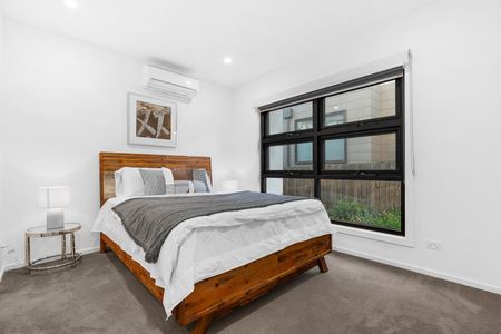 2/1 Banool Quadrant, Doncaster East - Photo 4