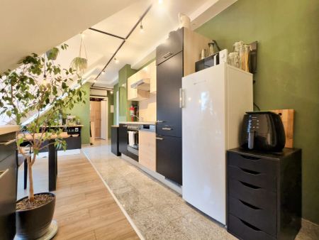 3-Zimmer-Dachgeschosswohnung mit 2 Balkonen, Wintergarten-Loggia & Weitblick - U2 Hardeggasse fußläufig - Klimaanlage & Küche - Foto 2