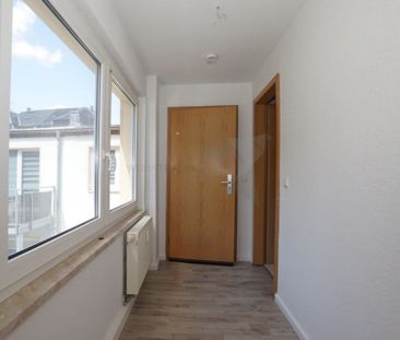 NEU renovierte 2-Zimmer-Wohnung mit französischem Balkon - Foto 2