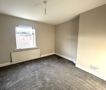 37 Oakdene Parade, Belfast, BT4 1LB - Photo 2