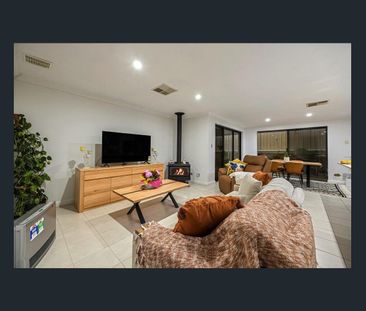 The Best in Baldivis! Pool Servicing Included! - Photo 5