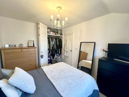 4 bed town house to rent Friars Terrace, Stafford ST17 - Photo 3