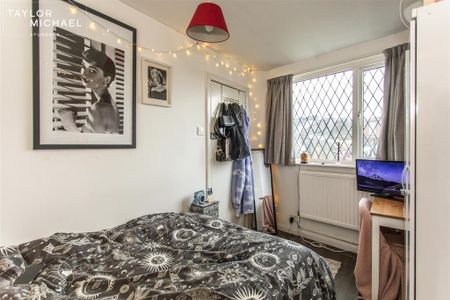 5 bedroom terraced house to rent - Photo 2