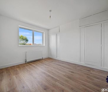 4 bedroom terraced house to rent - Photo 5