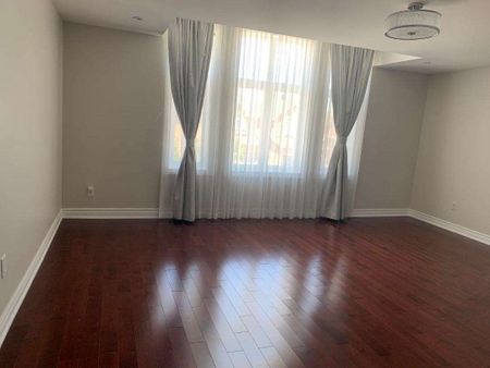 For Lease - 595 Highglen Avenue, Markham, Ontario - Photo 4